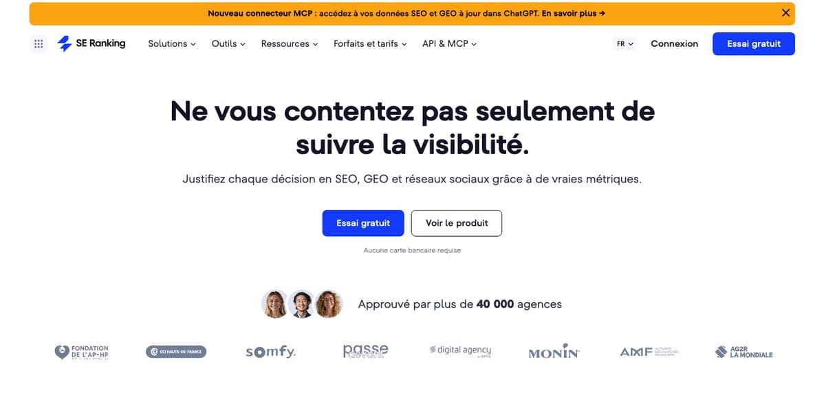 Page d'accueil de SE Ranking, logiciel de suivi de positions par pays, d'audit de site et de visibilité dans la recherche IA
